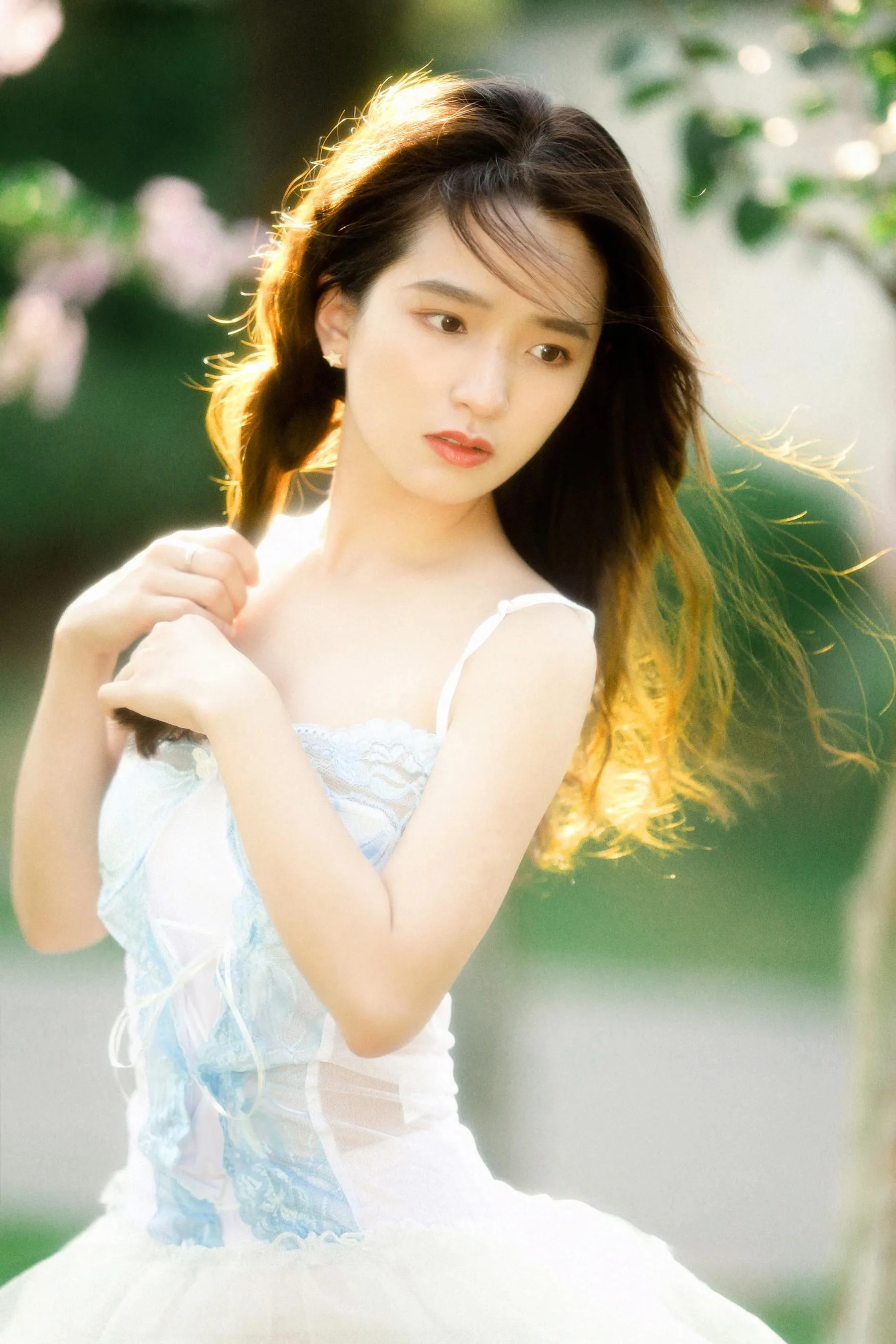 [艺图语] 2022.05.22 月光女孩 落落 [20P]插图2
